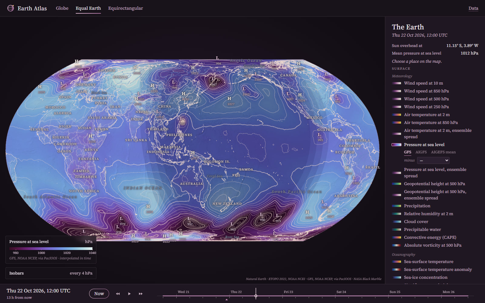 Pressure at sea level and isobars on the Equal Earth projection